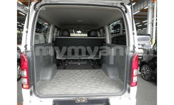 Buy Import Toyota Hiace White Car in Import - Dubai in Ayeyarwady Buy Import Toyota Hiace White Car in Import - Dubai in Ayeyarwady