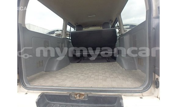 Buy Import Toyota Hiace White Car in Import - Dubai in Ayeyarwady Buy Import Toyota Hiace White Car in Import - Dubai in Ayeyarwady