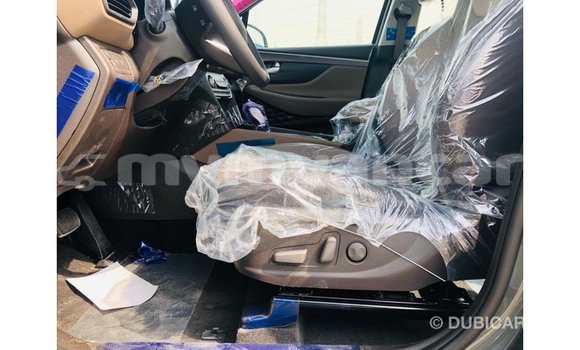 သွင်းကုန် Hyundai Santa Fe Green ကား Import - Dubai Ayeyarwady သွင်းကုန် Hyundai Santa Fe Green ကား Import - Dubai Ayeyarwady