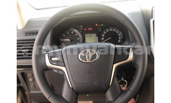 သွင်းကုန် Toyota Prado Brown ကား Import - Dubai Ayeyarwady သွင်းကုန် Toyota Prado Brown ကား Import - Dubai Ayeyarwady