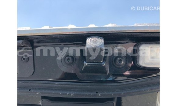 သွင်းကုန် Toyota Land Cruiser Black ကား Import - Dubai Ayeyarwady သွင်းကုန် Toyota Land Cruiser Black ကား Import - Dubai Ayeyarwady