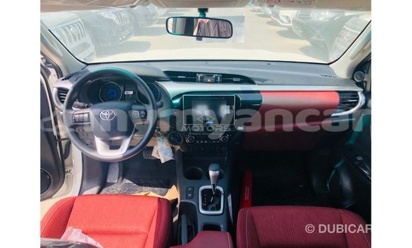 Buy Import Toyota Hilux White Car in Import - Dubai in Ayeyarwady Buy Import Toyota Hilux White Car in Import - Dubai in Ayeyarwady