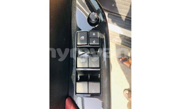 Buy Import Toyota Hilux White Car in Import - Dubai in Ayeyarwady Buy Import Toyota Hilux White Car in Import - Dubai in Ayeyarwady