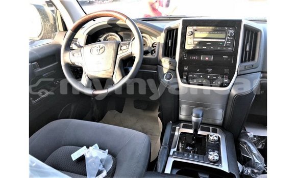 Buy Import Toyota Land Cruiser Other Car in Import - Dubai in Ayeyarwady Buy Import Toyota Land Cruiser Other Car in Import - Dubai in Ayeyarwady