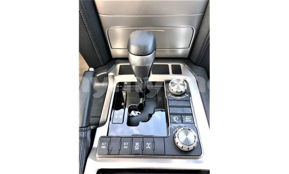 Buy Import Toyota Land Cruiser Other Car in Import - Dubai in Ayeyarwady Buy Import Toyota Land Cruiser Other Car in Import - Dubai in Ayeyarwady