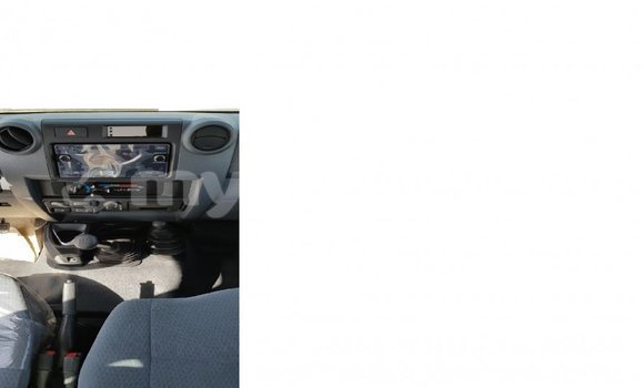 Buy Import Toyota Land Cruiser White Car in Import - Dubai in Ayeyarwady Buy Import Toyota Land Cruiser White Car in Import - Dubai in Ayeyarwady