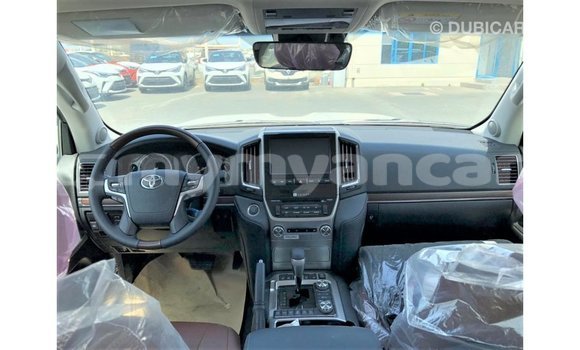 Buy Import Toyota Land Cruiser White Car in Import - Dubai in Ayeyarwady Buy Import Toyota Land Cruiser White Car in Import - Dubai in Ayeyarwady