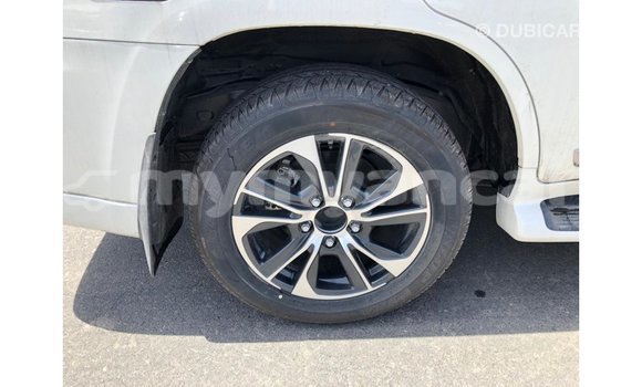 Buy Import Toyota Land Cruiser White Car in Import - Dubai in Ayeyarwady Buy Import Toyota Land Cruiser White Car in Import - Dubai in Ayeyarwady