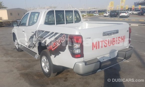 Buy Import Mitsubishi L200 White Car in Import - Dubai in Ayeyarwady Buy Import Mitsubishi L200 White Car in Import - Dubai in Ayeyarwady