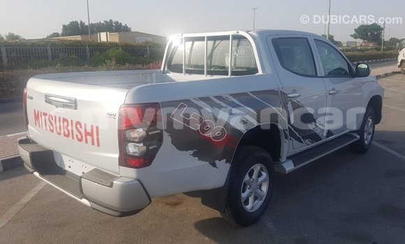 Buy Import Mitsubishi L200 White Car in Import - Dubai in Ayeyarwady Buy Import Mitsubishi L200 White Car in Import - Dubai in Ayeyarwady