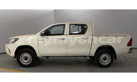 Buy Import Toyota Hilux White Car in Import - Dubai in Ayeyarwady Buy Import Toyota Hilux White Car in Import - Dubai in Ayeyarwady