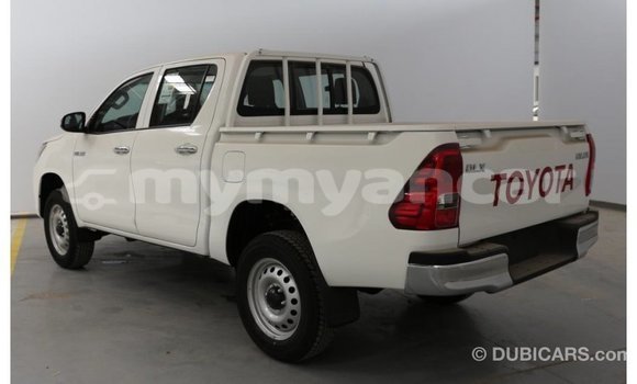 Buy Import Toyota Hilux White Car in Import - Dubai in Ayeyarwady Buy Import Toyota Hilux White Car in Import - Dubai in Ayeyarwady