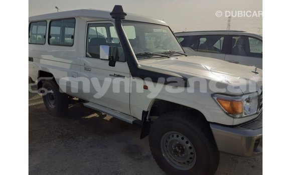 Buy Import Toyota Land Cruiser White Car in Import - Dubai in Ayeyarwady Buy Import Toyota Land Cruiser White Car in Import - Dubai in Ayeyarwady