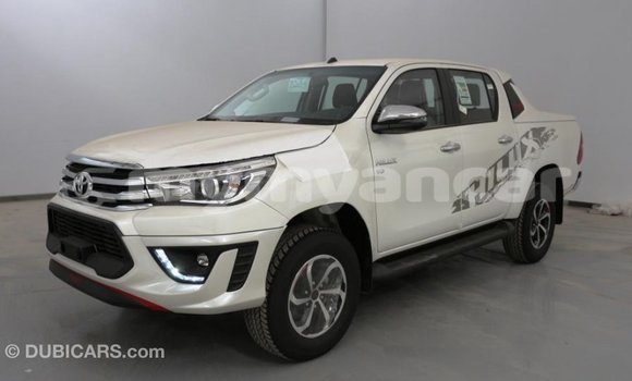 Buy Import Toyota Hilux White Car in Import - Dubai in Ayeyarwady Buy Import Toyota Hilux White Car in Import - Dubai in Ayeyarwady