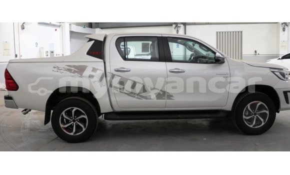 Buy Import Toyota Hilux White Car in Import - Dubai in Ayeyarwady Buy Import Toyota Hilux White Car in Import - Dubai in Ayeyarwady
