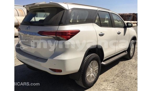 Buy Import Toyota Fortuner White Car in Import - Dubai in Ayeyarwady Buy Import Toyota Fortuner White Car in Import - Dubai in Ayeyarwady