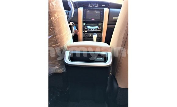 Buy Import Toyota Fortuner White Car in Import - Dubai in Ayeyarwady Buy Import Toyota Fortuner White Car in Import - Dubai in Ayeyarwady