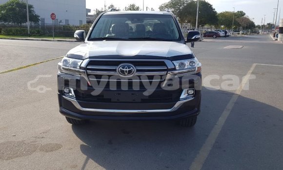 Buy Import Toyota Land Cruiser Black Car in Import - Dubai in Ayeyarwady