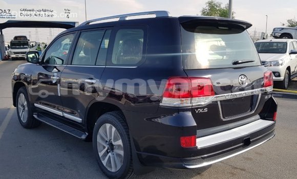 Buy Import Toyota Land Cruiser Black Car in Import - Dubai in Ayeyarwady Buy Import Toyota Land Cruiser Black Car in Import - Dubai in Ayeyarwady