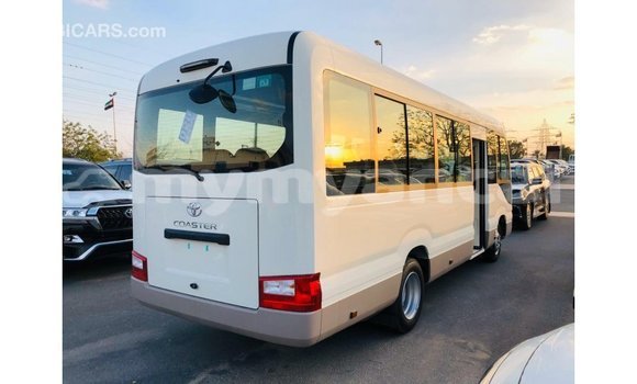သွင်းကုန် Toyota Coaster White ကား Import - Dubai Ayeyarwady သွင်းကုန် Toyota Coaster White ကား Import - Dubai Ayeyarwady