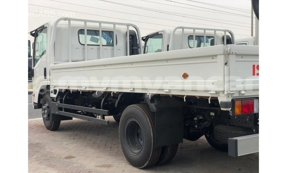 Buy Import Isuzu FTR 850 White Truck in Import - Dubai in Ayeyarwady Buy Import Isuzu FTR 850 White Truck in Import - Dubai in Ayeyarwady