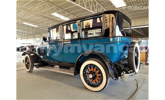 သွင်းကုန် Buick Electra Blue ကား Import - Dubai Ayeyarwady သွင်းကုန် Buick Electra Blue ကား Import - Dubai Ayeyarwady