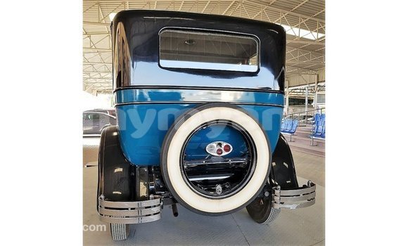 သွင်းကုန် Buick Electra Blue ကား Import - Dubai Ayeyarwady သွင်းကုန် Buick Electra Blue ကား Import - Dubai Ayeyarwady