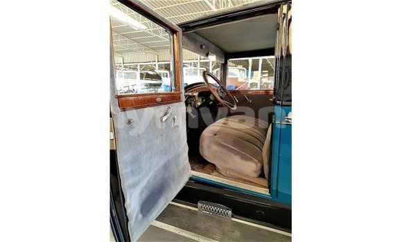 သွင်းကုန် Buick Electra Blue ကား Import - Dubai Ayeyarwady သွင်းကုန် Buick Electra Blue ကား Import - Dubai Ayeyarwady