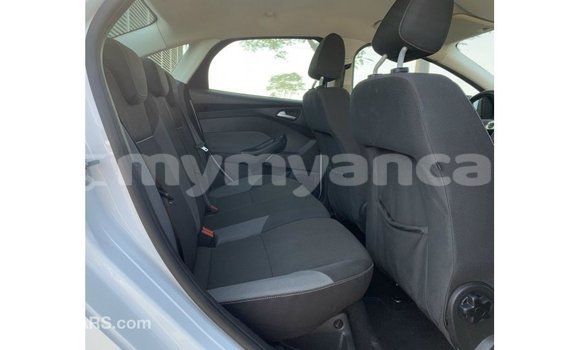 Acheter Import Voiture Ford Focus Blanc à Import - Dubai, #<Region:0x000000000c5121b8> Acheter Import Voiture Ford Focus Blanc à Import - Dubai, #<Region:0x000000000c5121b8>