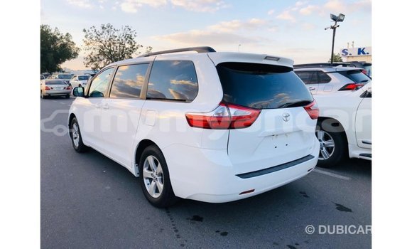 Buy Import Toyota Sienna White Car in Import - Dubai in Ayeyarwady Buy Import Toyota Sienna White Car in Import - Dubai in Ayeyarwady
