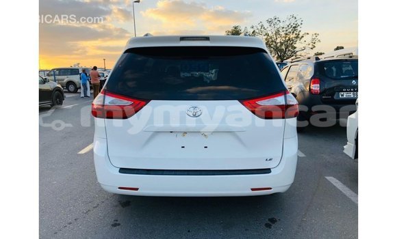 Buy Import Toyota Sienna White Car in Import - Dubai in Ayeyarwady Buy Import Toyota Sienna White Car in Import - Dubai in Ayeyarwady