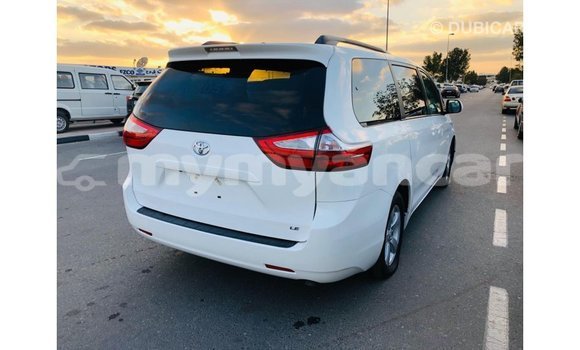 Buy Import Toyota Sienna White Car in Import - Dubai in Ayeyarwady Buy Import Toyota Sienna White Car in Import - Dubai in Ayeyarwady