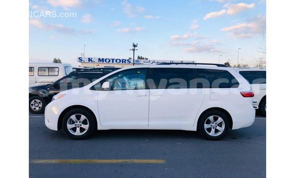 Buy Import Toyota Sienna White Car in Import - Dubai in Ayeyarwady Buy Import Toyota Sienna White Car in Import - Dubai in Ayeyarwady