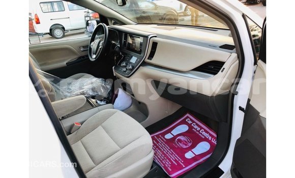 Buy Import Toyota Sienna White Car in Import - Dubai in Ayeyarwady Buy Import Toyota Sienna White Car in Import - Dubai in Ayeyarwady