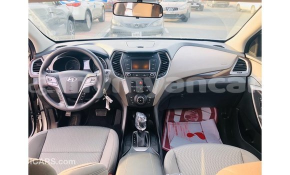 Buy Import Hyundai Santa Fe Other Car in Import - Dubai in Ayeyarwady Buy Import Hyundai Santa Fe Other Car in Import - Dubai in Ayeyarwady