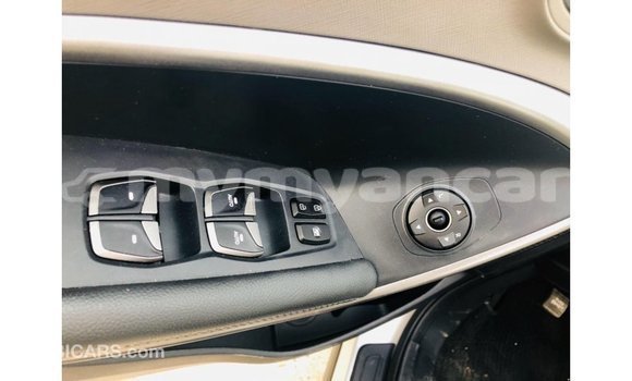 Buy Import Hyundai Santa Fe Other Car in Import - Dubai in Ayeyarwady Buy Import Hyundai Santa Fe Other Car in Import - Dubai in Ayeyarwady
