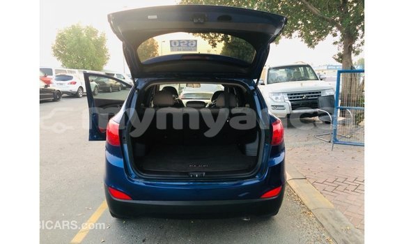 သွင်းကုန် Hyundai Tucson Blue ကား Import - Dubai Ayeyarwady သွင်းကုန် Hyundai Tucson Blue ကား Import - Dubai Ayeyarwady