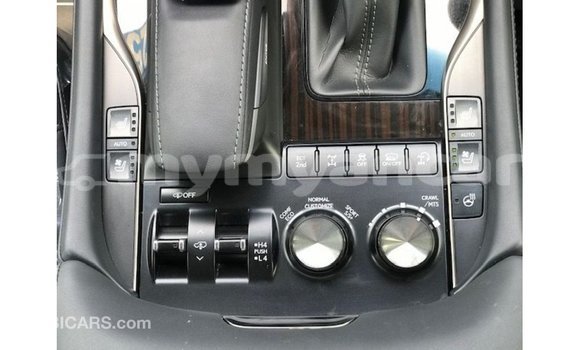 သွင်းကုန် Lexus LX White ကား Import - Dubai Ayeyarwady သွင်းကုန် Lexus LX White ကား Import - Dubai Ayeyarwady