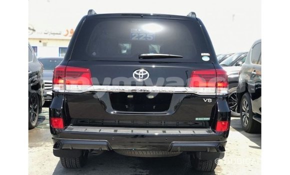 Buy Import Toyota Land Cruiser Black Car in Import - Dubai in Ayeyarwady Buy Import Toyota Land Cruiser Black Car in Import - Dubai in Ayeyarwady
