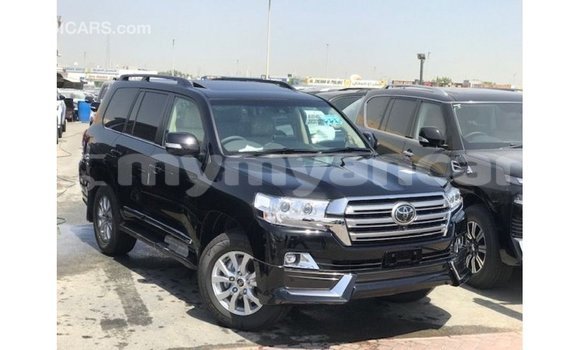 Buy Import Toyota Land Cruiser Black Car in Import - Dubai in Ayeyarwady Buy Import Toyota Land Cruiser Black Car in Import - Dubai in Ayeyarwady