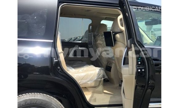 Buy Import Toyota Land Cruiser Black Car in Import - Dubai in Ayeyarwady Buy Import Toyota Land Cruiser Black Car in Import - Dubai in Ayeyarwady