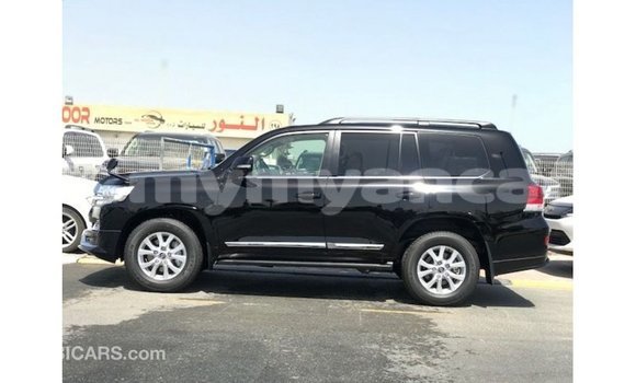 Buy Import Toyota Land Cruiser Black Car in Import - Dubai in Ayeyarwady Buy Import Toyota Land Cruiser Black Car in Import - Dubai in Ayeyarwady