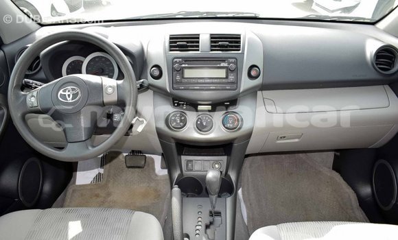 Buy Import Toyota HiAce White Truck in Import - Dubai in Ayeyarwady Buy Import Toyota HiAce White Truck in Import - Dubai in Ayeyarwady