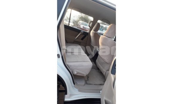 သွင်းကုန် Toyota Prado White ကား Import - Dubai Ayeyarwady သွင်းကုန် Toyota Prado White ကား Import - Dubai Ayeyarwady