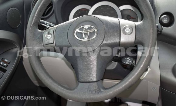 Buy Import Toyota HiAce White Truck in Import - Dubai in Ayeyarwady Buy Import Toyota HiAce White Truck in Import - Dubai in Ayeyarwady