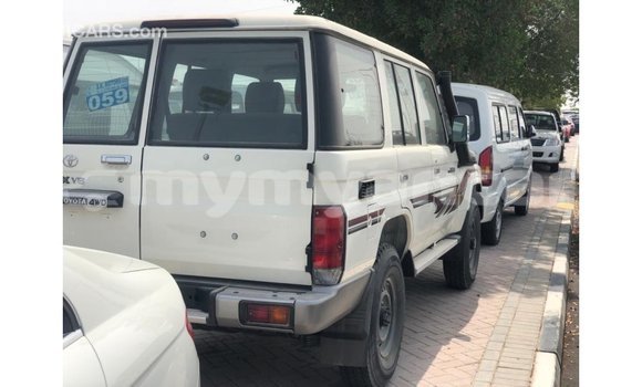 Buy Import Toyota Land Cruiser Other Car in Import - Dubai in Ayeyarwady Buy Import Toyota Land Cruiser Other Car in Import - Dubai in Ayeyarwady