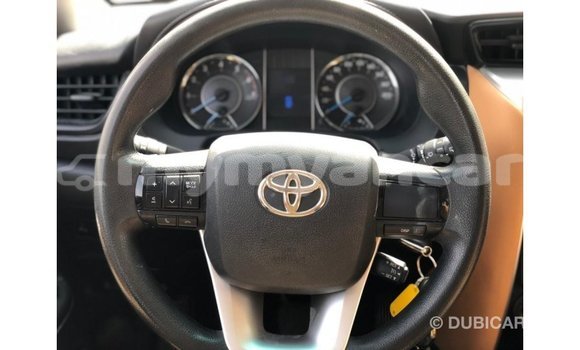 သွင်းကုန် Toyota Fortuner White ကား Import - Dubai Ayeyarwady သွင်းကုန် Toyota Fortuner White ကား Import - Dubai Ayeyarwady