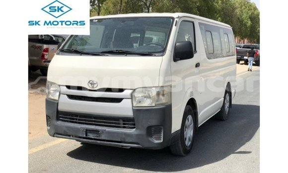 Buy Import Toyota Hiace White Car in Import - Dubai in Ayeyarwady Buy Import Toyota Hiace White Car in Import - Dubai in Ayeyarwady