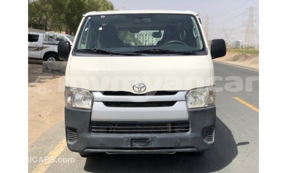 Buy Import Toyota Hiace White Car in Import - Dubai in Ayeyarwady Buy Import Toyota Hiace White Car in Import - Dubai in Ayeyarwady