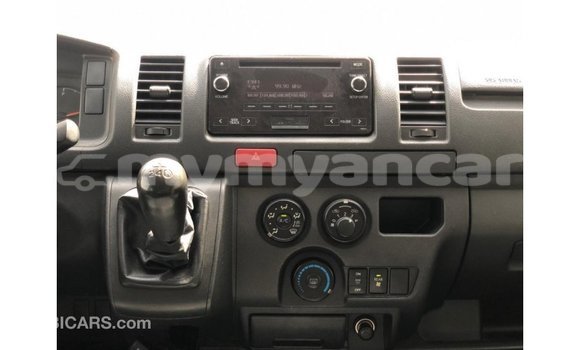 Buy Import Toyota Hiace White Car in Import - Dubai in Ayeyarwady Buy Import Toyota Hiace White Car in Import - Dubai in Ayeyarwady